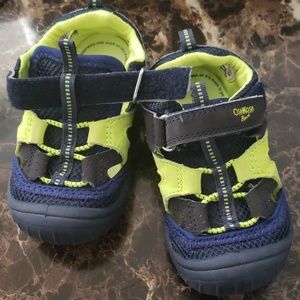 Toddler water shoes